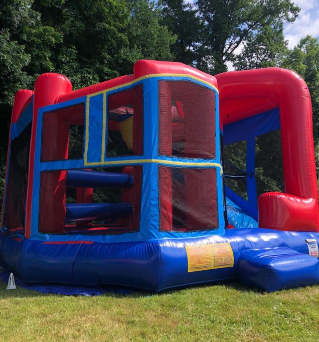 Tons of parties this weekend! Inflatables are a festive way to celebrate any occasion! 🥳 Thank you to all of our wonderful customers! @kidz_play_inflatables #inflatables #kidsparties #summer #partyrentals #birthdayparty #outdoors #waterslide